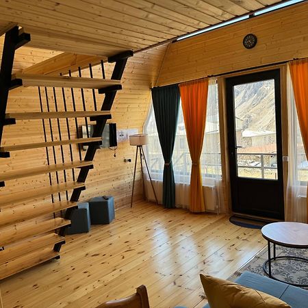 Qusha Cottage Kazbegi Eksteriør bilde