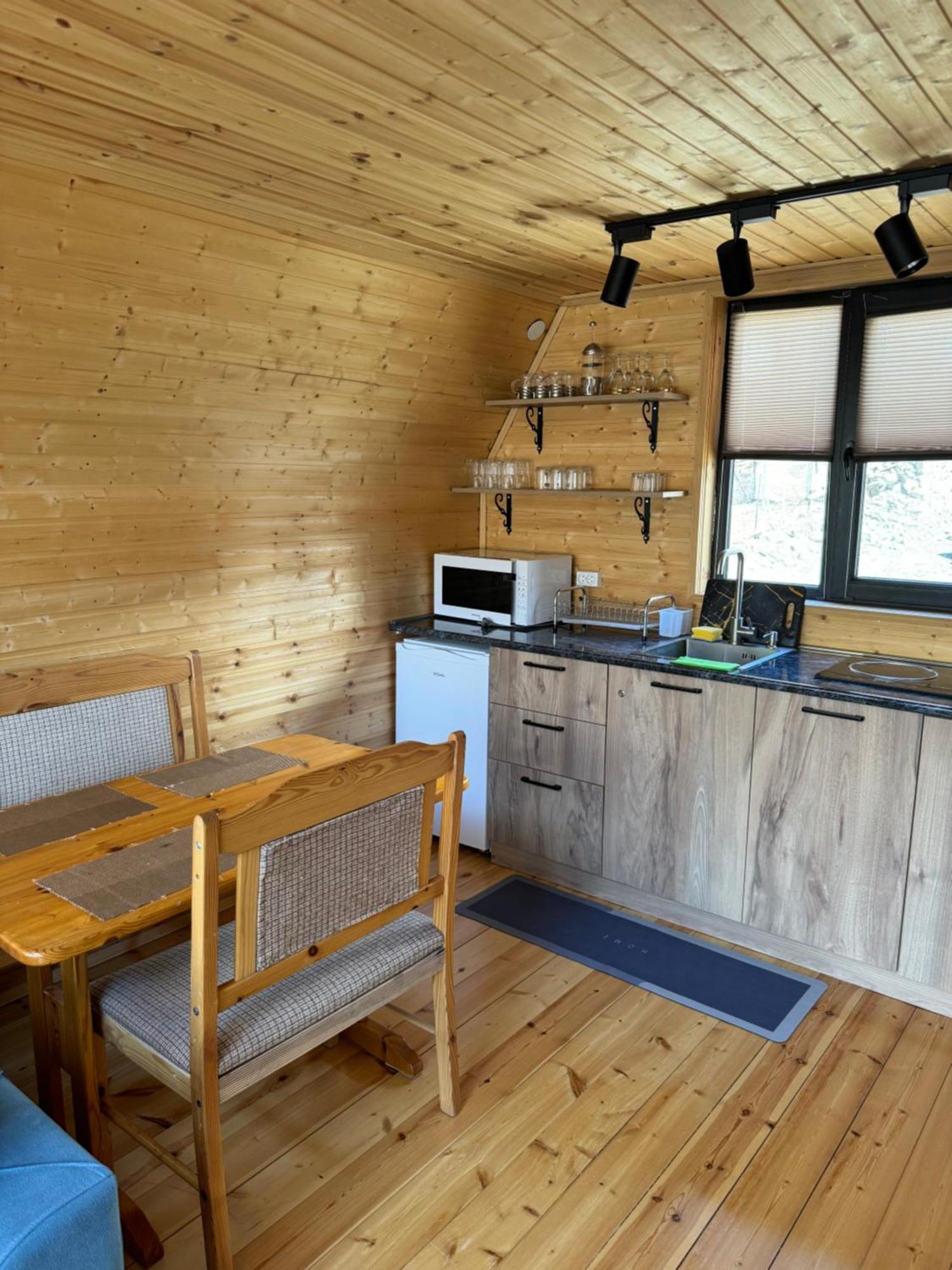 Qusha Cottage Kazbegi Eksteriør bilde